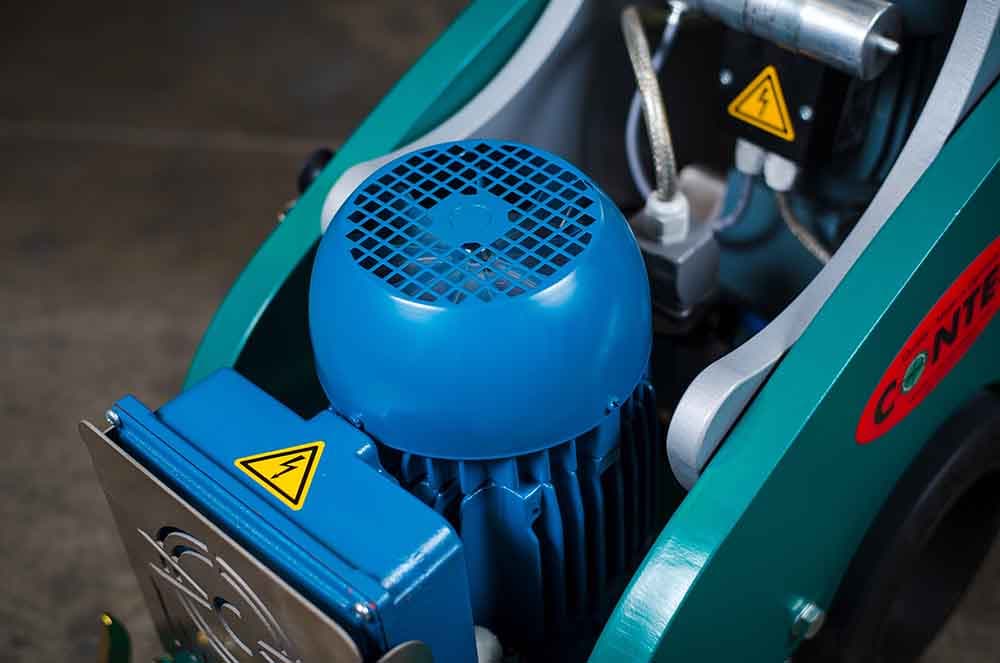 Floor Scraping Machine - Contec Bull 4